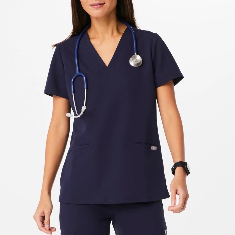 Figs Casma Three-Pocket Scrub Top Navy